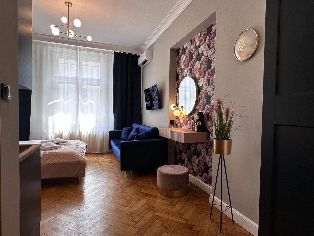 Premium Apartment In Spiski Palace كراكوفيا المظهر الخارجي الصورة